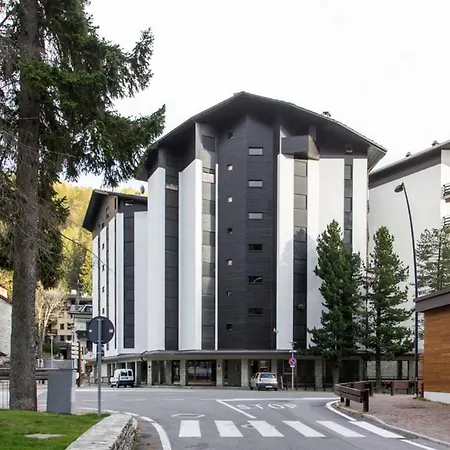 Un Nido In Centro Madesimo